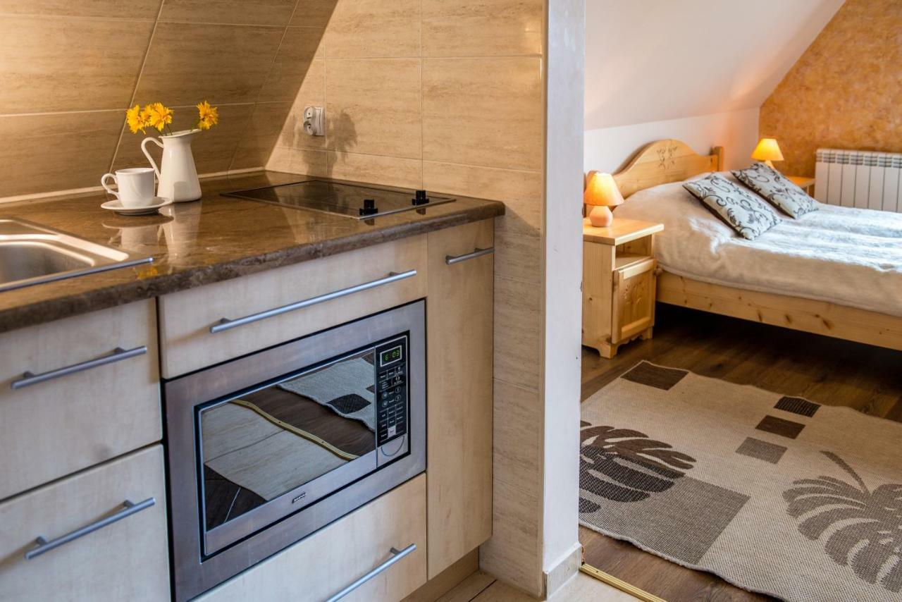 Madejowy Dwor Homestay