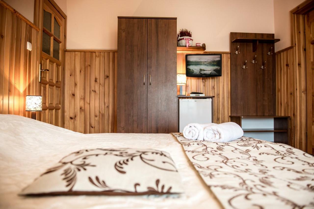 Madejowy Dwor Homestay